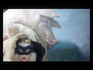 Bestiality video - Pig Fuck Girl